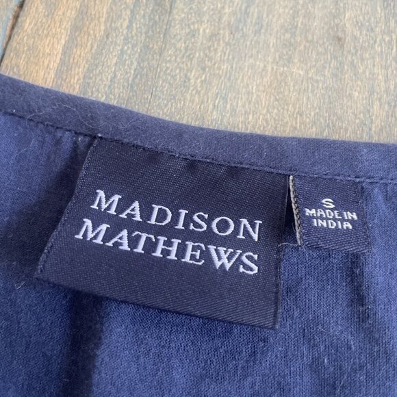 Madison Matthews Hand Embroidered Blue & White Cotton Tunic Top Size Small (Z5) - Picture 12 of 13